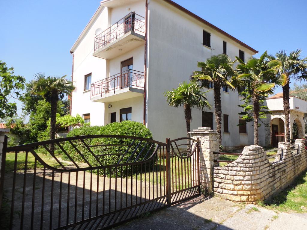 Apartment Zlata Vrcevan Medulin Bagian luar foto